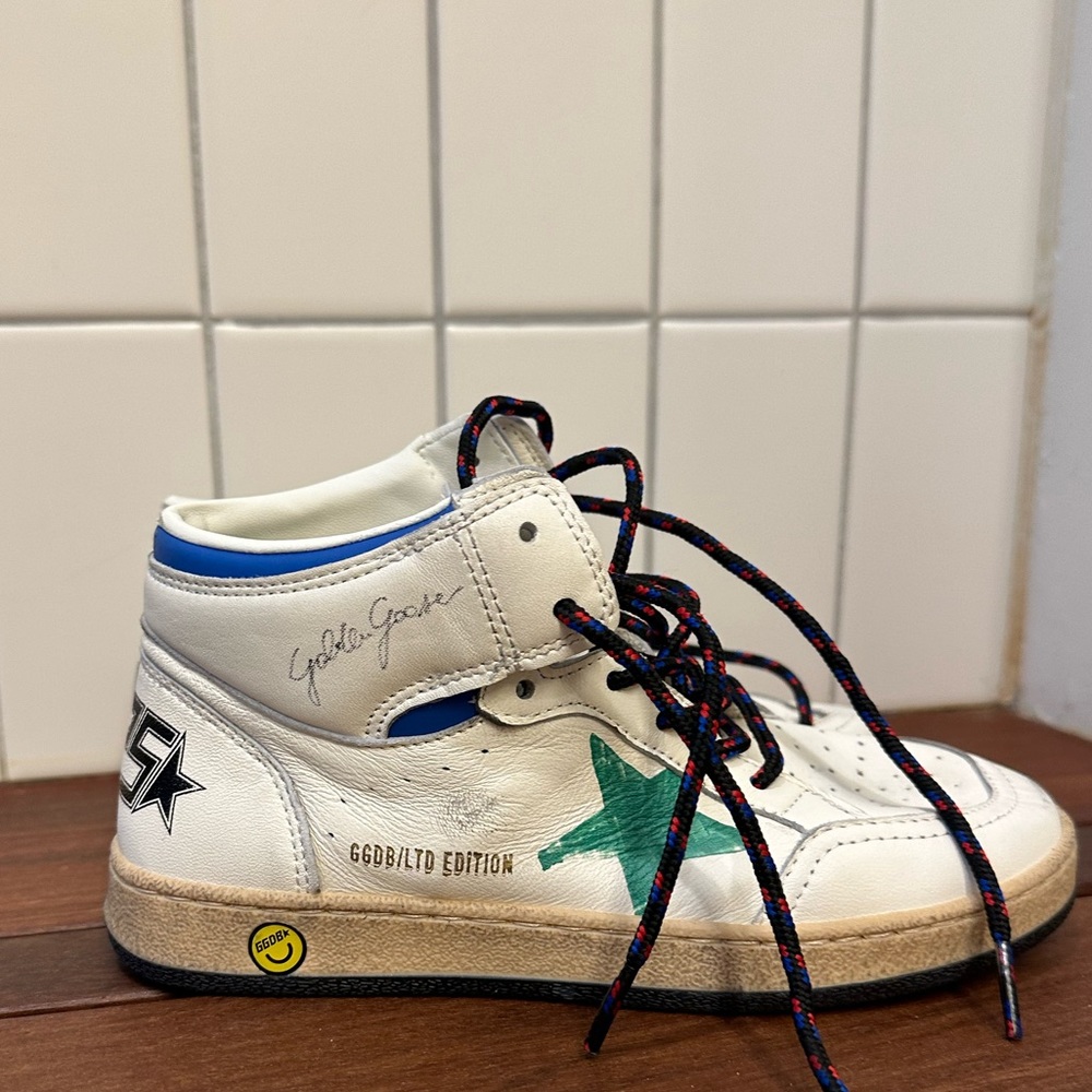 Golden Goose Kids White High-Top Sneakers with Green Star and Blue Trim